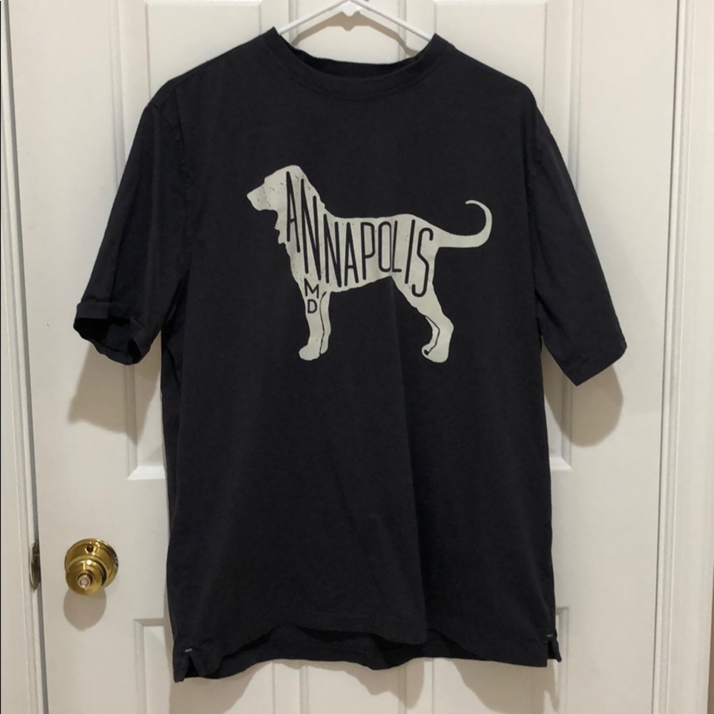 NWOT The Black Dog Tee